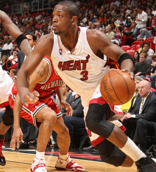 萨拉赫不满上场时间但无意冬窗离队，埃及足协称其仍将创造历史（萨拉赫不满出场时间但无冬窗离队意向，埃及足协：他仍将续写历史）