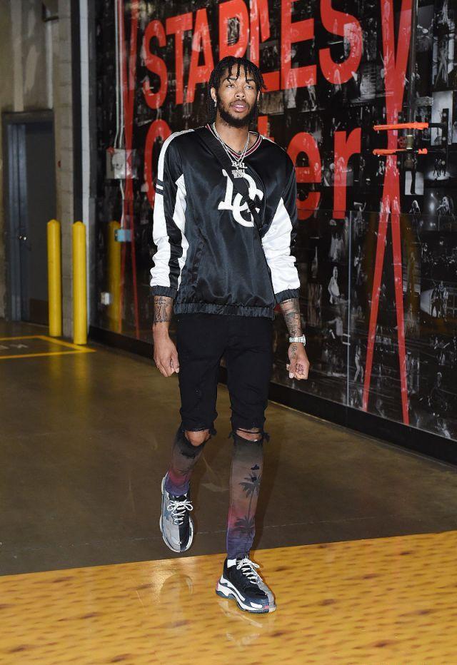 暖心，身患横纹肌肉瘤的河南队小球迷收到王上源送的签名球衣（王上源为患横纹肌肉瘤的河南小球迷赠送签名球衣，温情满满）