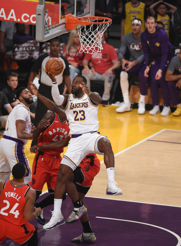 国米vs威尼斯：小图拉姆搭档皮奥；迪乌夫、苏契奇首发（国米战威尼斯：小图拉姆联手皮奥，迪乌夫与苏契奇先发）