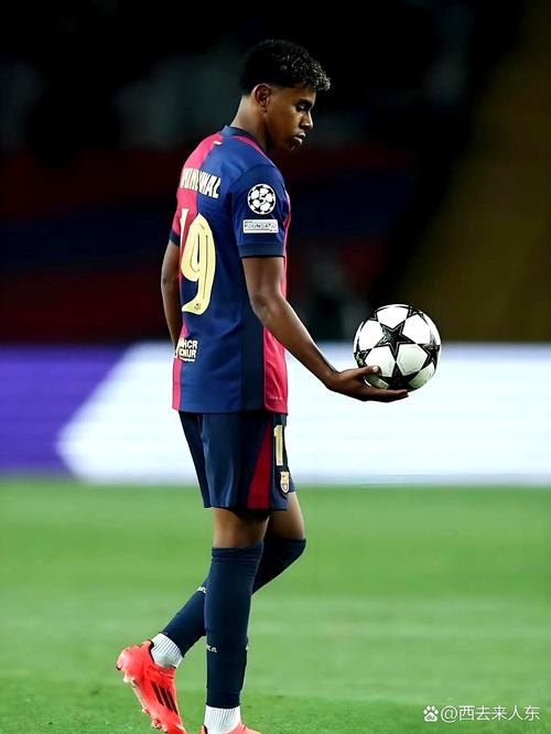 徐根宝：铜牌总比没牌好；希望上海能出现超过武磊的球员（徐根宝：铜牌胜于无牌，盼上海涌现超越武磊的新星）