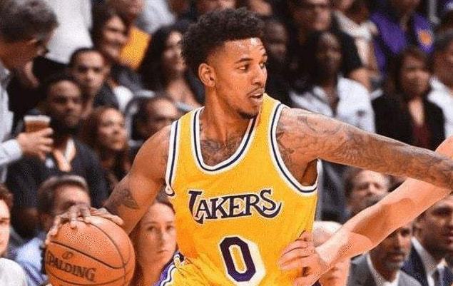 被篮球耽误了，奥尼尔若是当演员，一定也是著名的喜剧演员（如果不打篮球，奥尼尔注定是著名的喜剧演员）