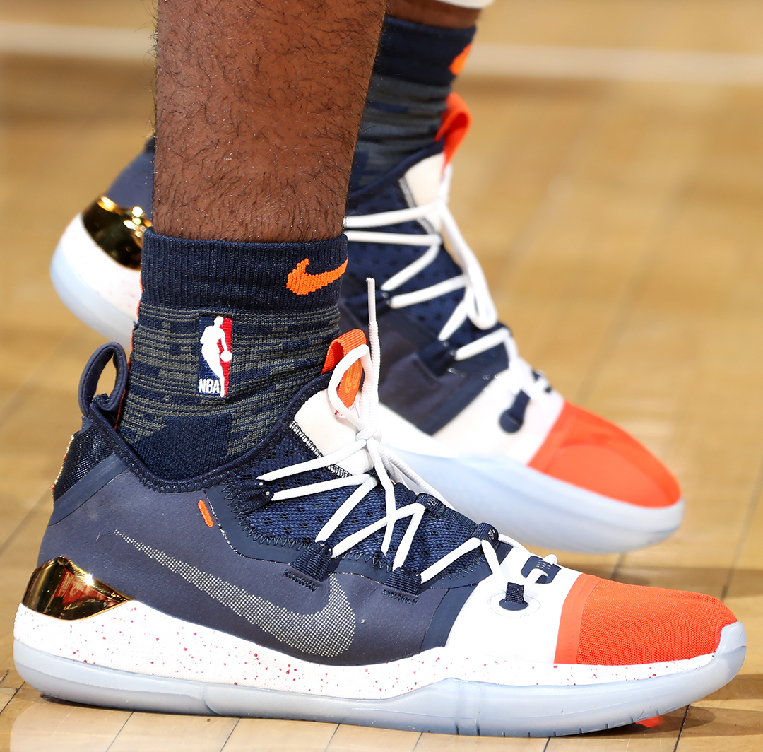 新星闪耀！摩根·罗杰斯破门获名宿称赞，或成三狮军团中场核心（摩根·罗杰斯破门闪光获名宿力赞，有望成为三狮中场核心）