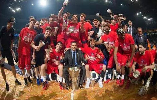 美记：多名高管认为马刺能为字母哥的交易提供理想报价（美媒：多位高管看好马刺为字母哥送出理想报价）