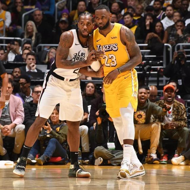 泰州队巴特“苏超”夺冠后缅怀父亲：我还在这条路上努力着（苏超夺冠后，泰州队巴特缅怀父亲：我仍在这条路上奋斗）