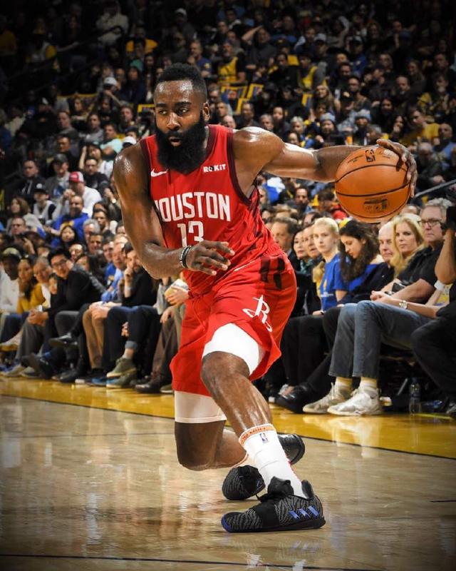 董方卓：孙兴慜是历史上最好的五大联赛亚洲球员（董方卓称孙兴慜为五大联赛史上最佳亚洲球员）